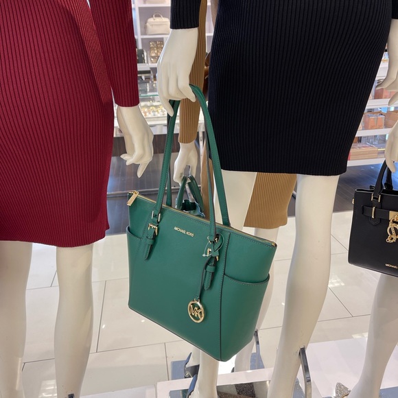 MICHAEL KORS CHARLOTTE LARGE TOP ZIP TOTE PALMETTO GREEN COLOR
NWT - Picture 11 of 16